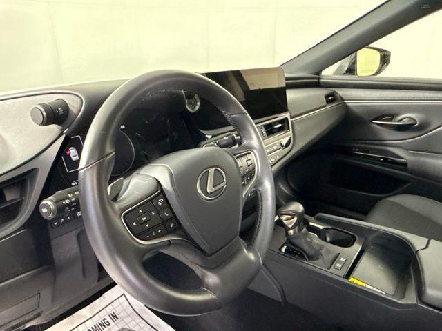 used 2025 Lexus ES 300h car, priced at $45,990