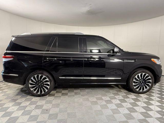 used 2023 Lincoln Navigator car, priced at $59,990