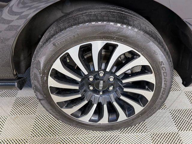 used 2023 Lincoln Navigator car, priced at $59,990