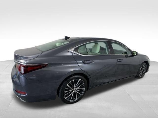 used 2022 Lexus ES 350 car, priced at $35,990