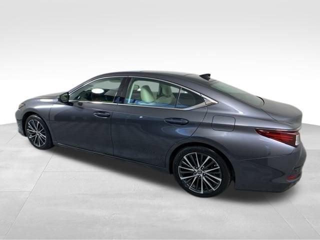 used 2022 Lexus ES 350 car, priced at $35,990