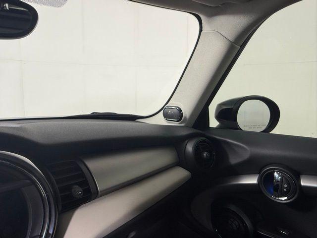 used 2021 MINI Hardtop car, priced at $19,990