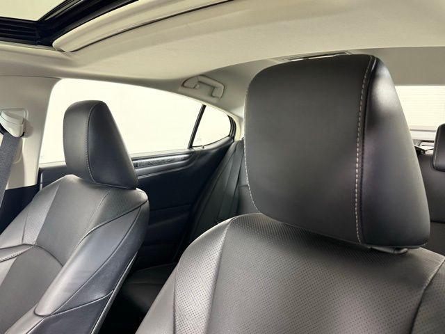 used 2023 Lexus ES 350 car, priced at $39,990