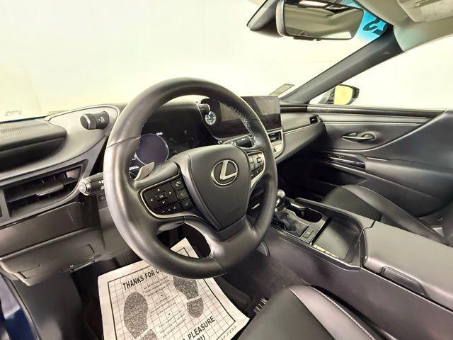 used 2023 Lexus ES 350 car, priced at $39,990