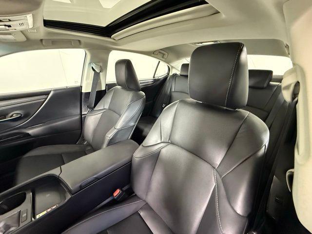 used 2023 Lexus ES 350 car, priced at $39,990