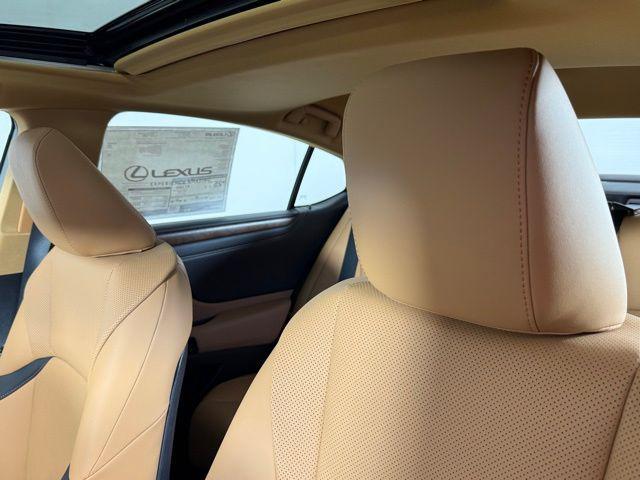 new 2025 Lexus ES 350 car, priced at $47,765