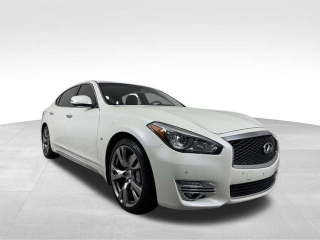 used 2018 INFINITI Q70L car, priced at $18,390