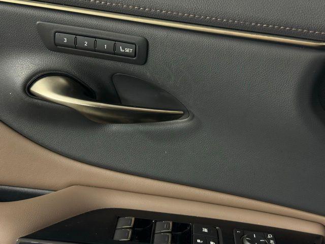 used 2023 Lexus ES 250 car, priced at $38,990