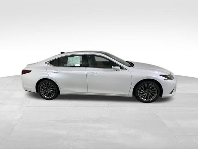 new 2025 Lexus ES 350 car, priced at $56,224