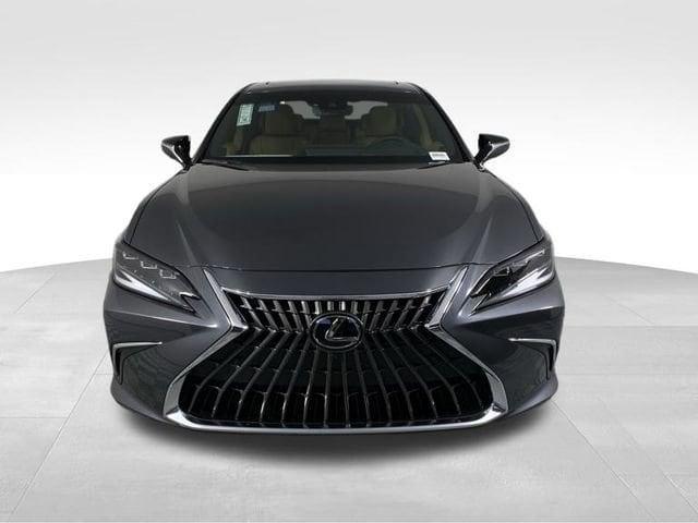 new 2025 Lexus ES 300h car, priced at $57,124