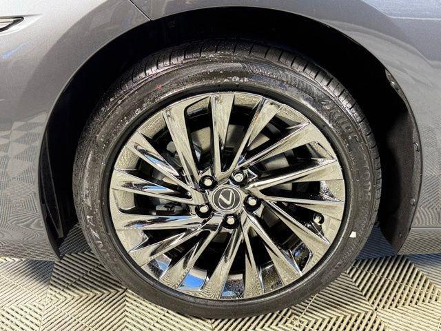 new 2025 Lexus ES 300h car, priced at $57,149