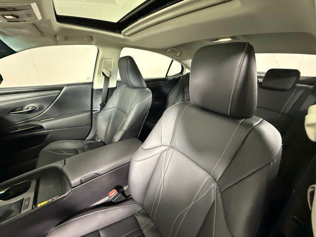 used 2023 Lexus ES 350 car, priced at $44,890