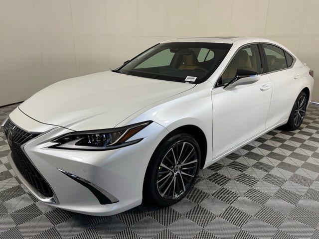 new 2025 Lexus ES 300h car, priced at $51,124