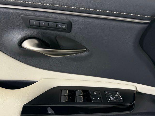 used 2024 Lexus ES 250 car, priced at $39,990