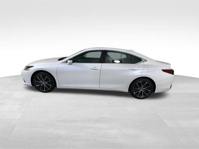 new 2025 Lexus ES 300h car, priced at $51,124