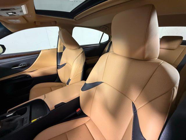 new 2025 Lexus ES 350 car, priced at $48,184