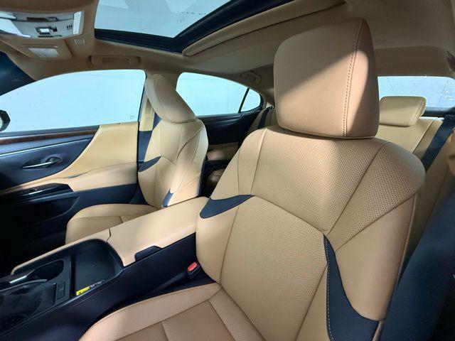 new 2025 Lexus ES 350 car, priced at $48,184