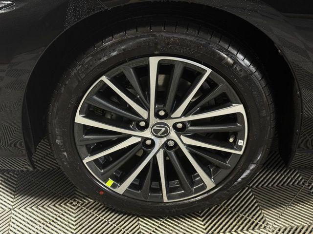 new 2025 Lexus ES 350 car, priced at $48,184