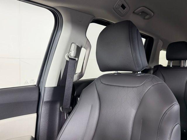 used 2024 Kia Carnival car, priced at $34,990