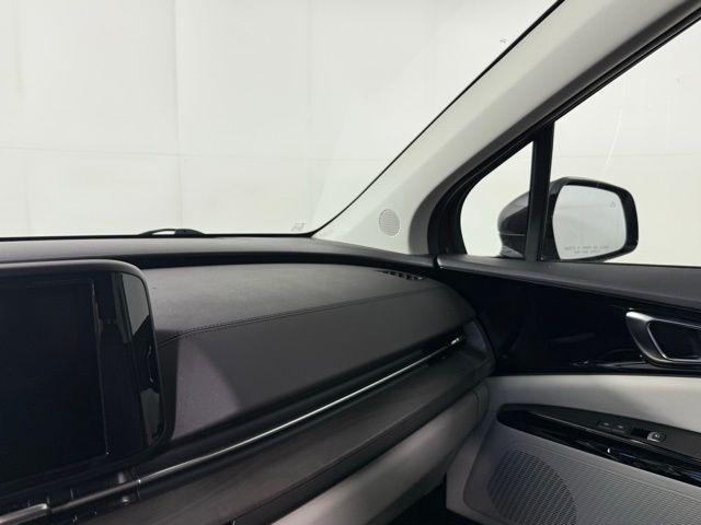 used 2024 Kia Carnival car, priced at $34,990