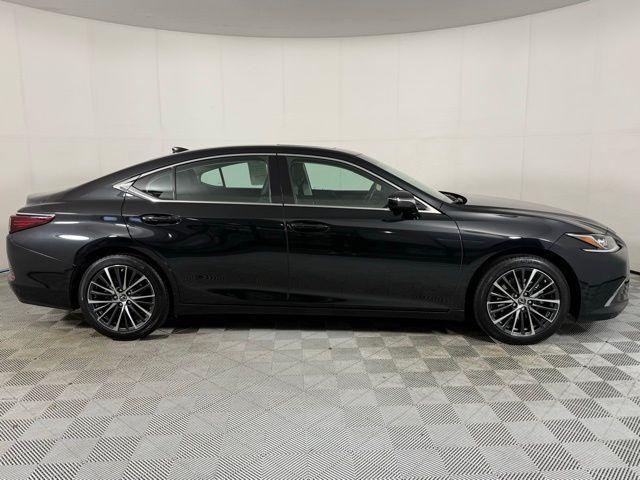 used 2022 Lexus ES 350 car, priced at $36,990
