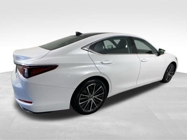 used 2022 Lexus ES 350 car, priced at $40,990