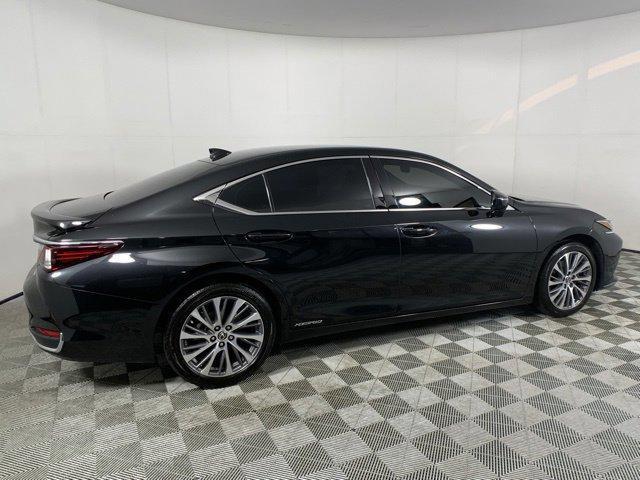 used 2021 Lexus ES 300h car, priced at $37,990