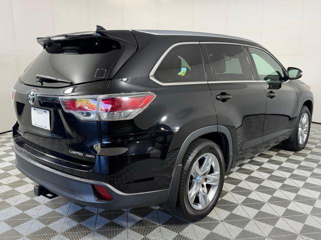 used 2015 Toyota Highlander car, priced at $19,790