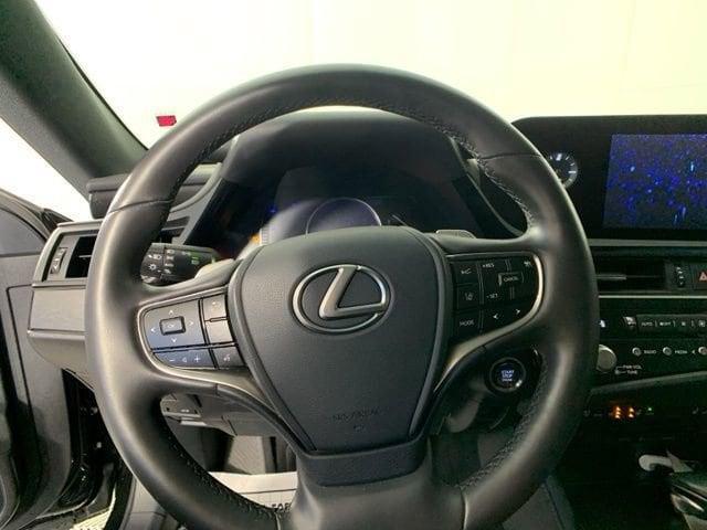 used 2022 Lexus ES 350 car, priced at $37,990