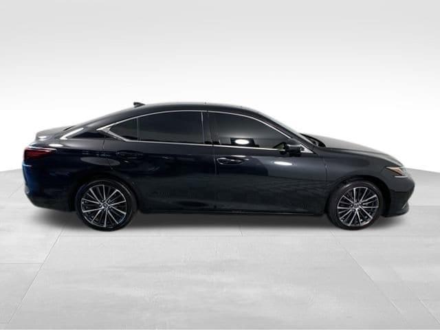 used 2022 Lexus ES 350 car, priced at $37,990