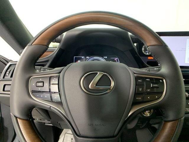 new 2025 Lexus ES 300h car, priced at $57,149