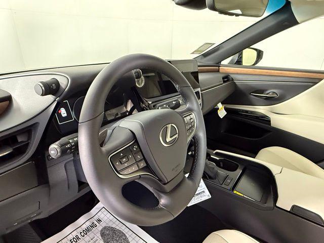 new 2025 Lexus ES 350 car, priced at $49,524
