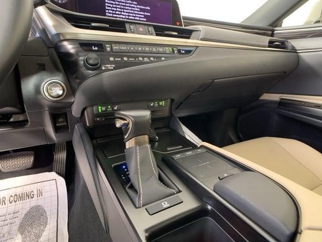 used 2019 Lexus ES 350 car, priced at $34,390