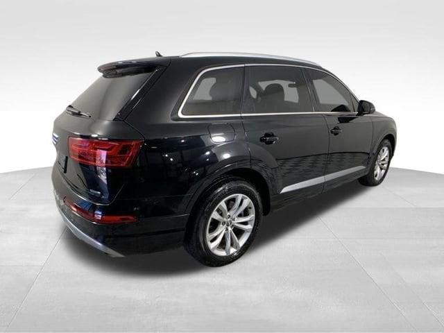 used 2019 Audi Q7 car, priced at $19,990