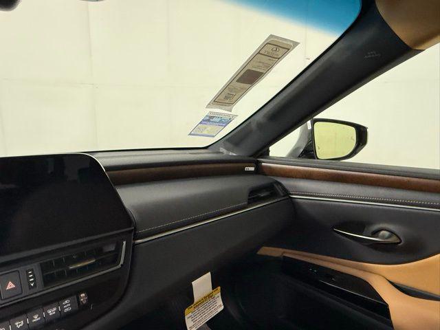 new 2025 Lexus ES 350 car, priced at $47,964