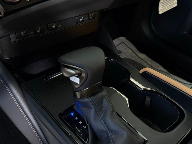 new 2025 Lexus ES 350 car, priced at $47,964