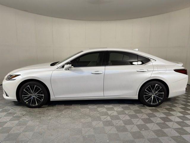 new 2025 Lexus ES 300h car, priced at $51,244