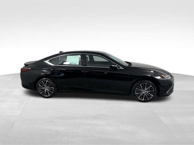 new 2024 Lexus ES 300h car, priced at $50,585