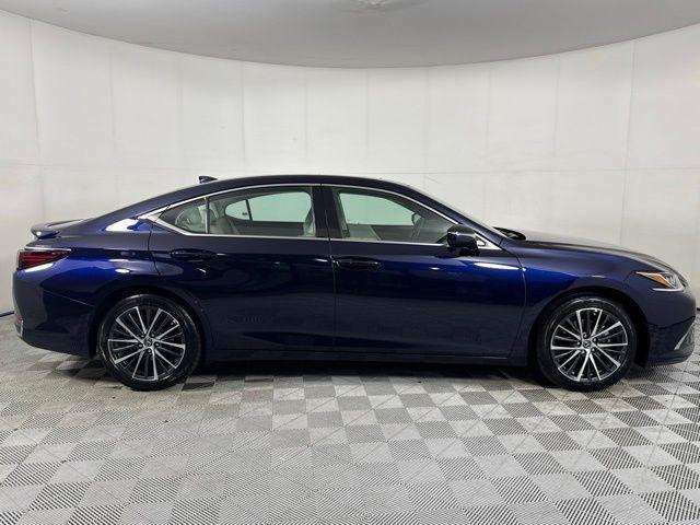used 2025 Lexus ES 300h car, priced at $44,890