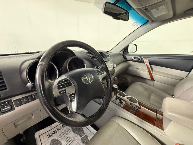 used 2011 Toyota Highlander car, priced at $11,390
