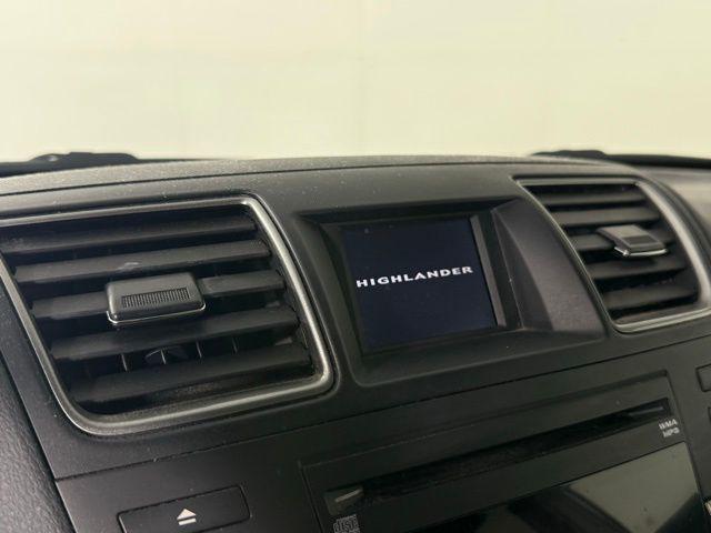 used 2011 Toyota Highlander car, priced at $11,390