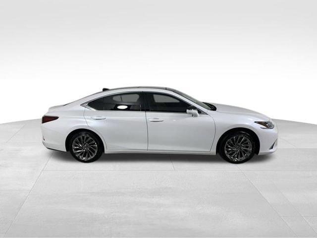 new 2025 Lexus ES 350 car, priced at $53,434