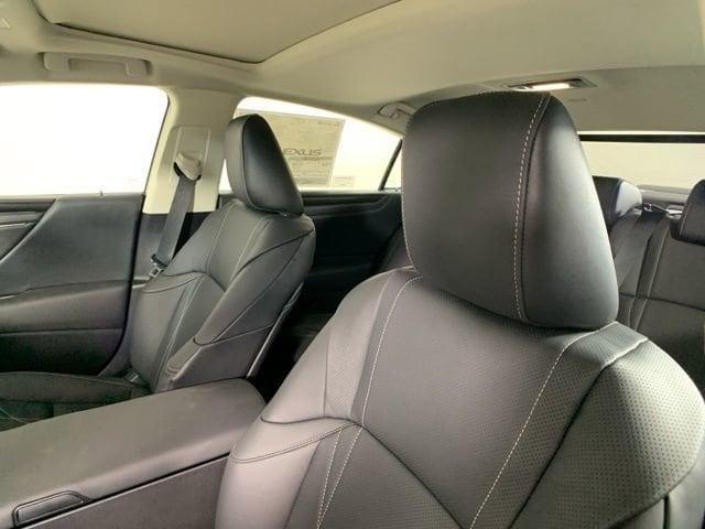 used 2025 Lexus ES 300h car, priced at $49,990