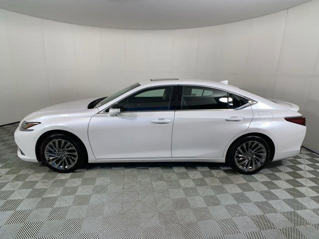 used 2025 Lexus ES 300h car, priced at $49,990
