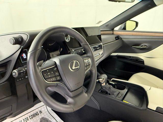 used 2025 Lexus ES 350 car, priced at $44,990