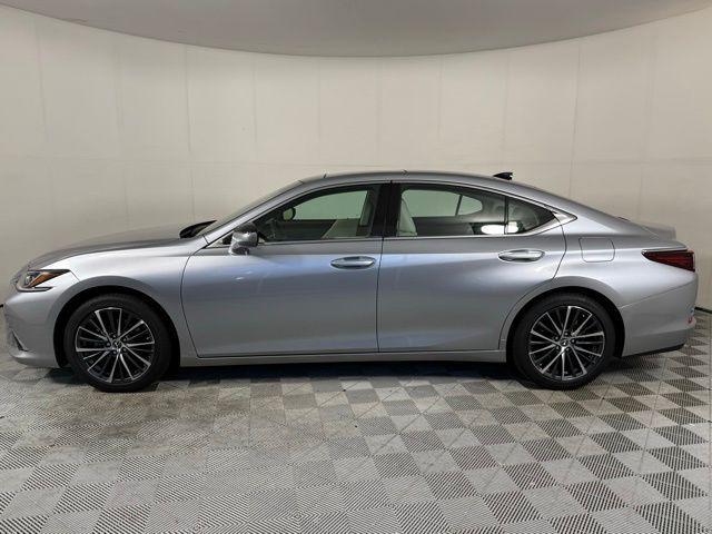 used 2025 Lexus ES 350 car, priced at $44,990