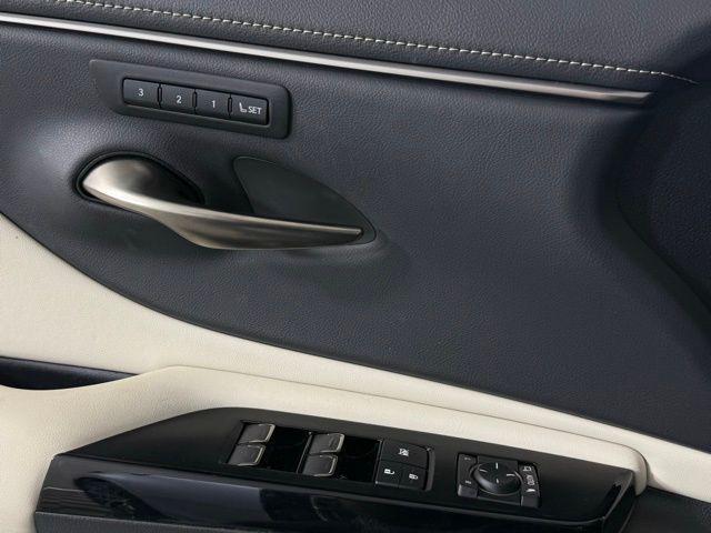 used 2025 Lexus ES 350 car, priced at $44,990