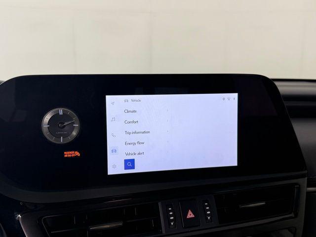 used 2024 Lexus ES 300h car, priced at $43,390