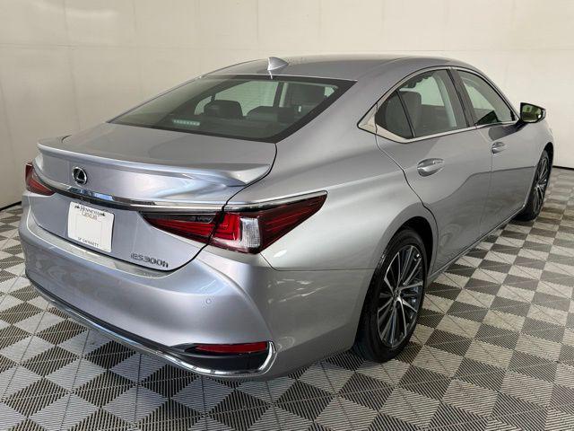 used 2024 Lexus ES 300h car, priced at $43,390
