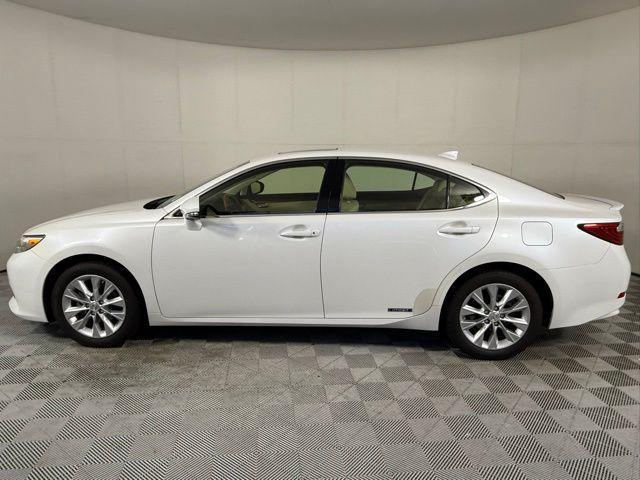 used 2015 Lexus ES 300h car, priced at $19,990